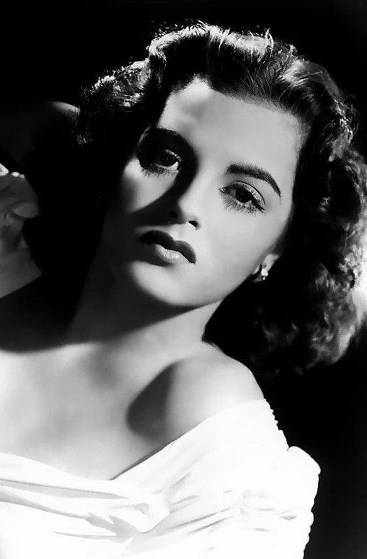 Discover The Best Movies Of Faith Domergue: A Journey Through Her Iconic Roles